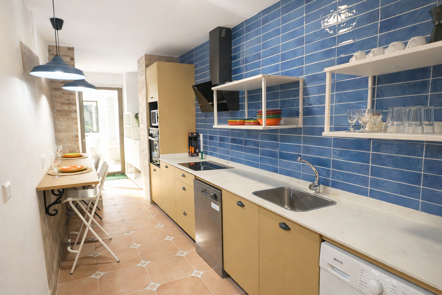 Cocina con entrada luz